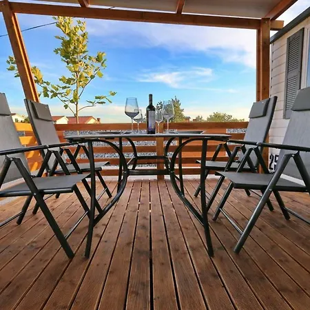 Apartamento Mobile Homes Dalmacija R & H Turanj