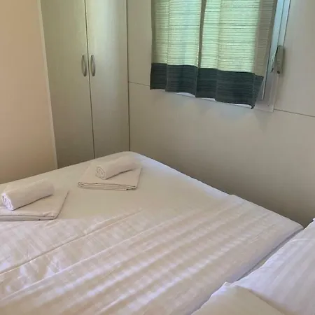 Mobile Homes Dalmacija R & H Apartamento