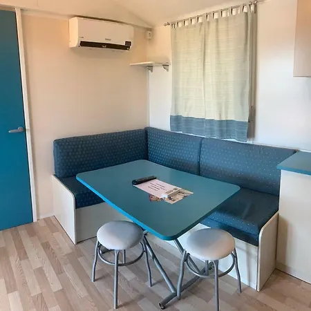 Mobile Homes Dalmacija R & H Apartamento